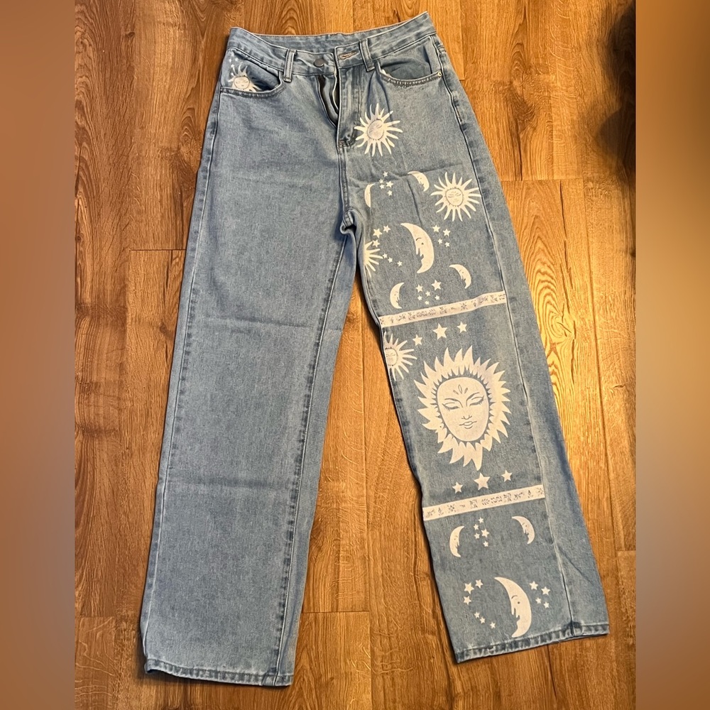 Women’s Wide Leg Jeans Sun & Moon Design Size 4